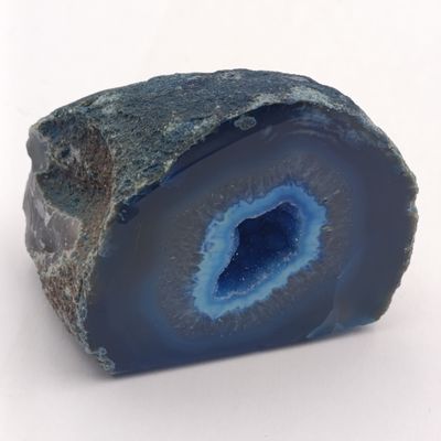 Blue Agate and Crystal cluster - 945 carats