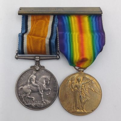 WW1 Medal set for Priv RG Smith 6 SAI - Victory and Silver War medal