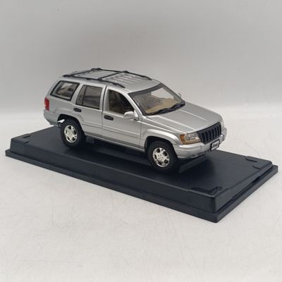 MotorMax Jeep Grand Cherokee die-cast model car in box - scale 1/18