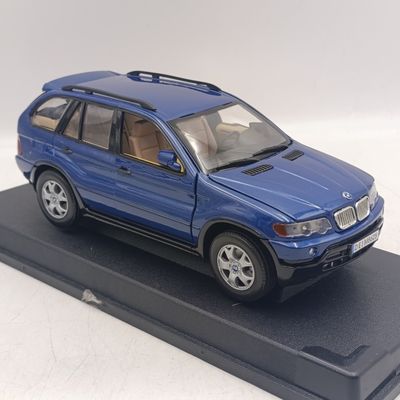 MotorMax 2001 BMW X5 die-cast model car in box - scale 1/18