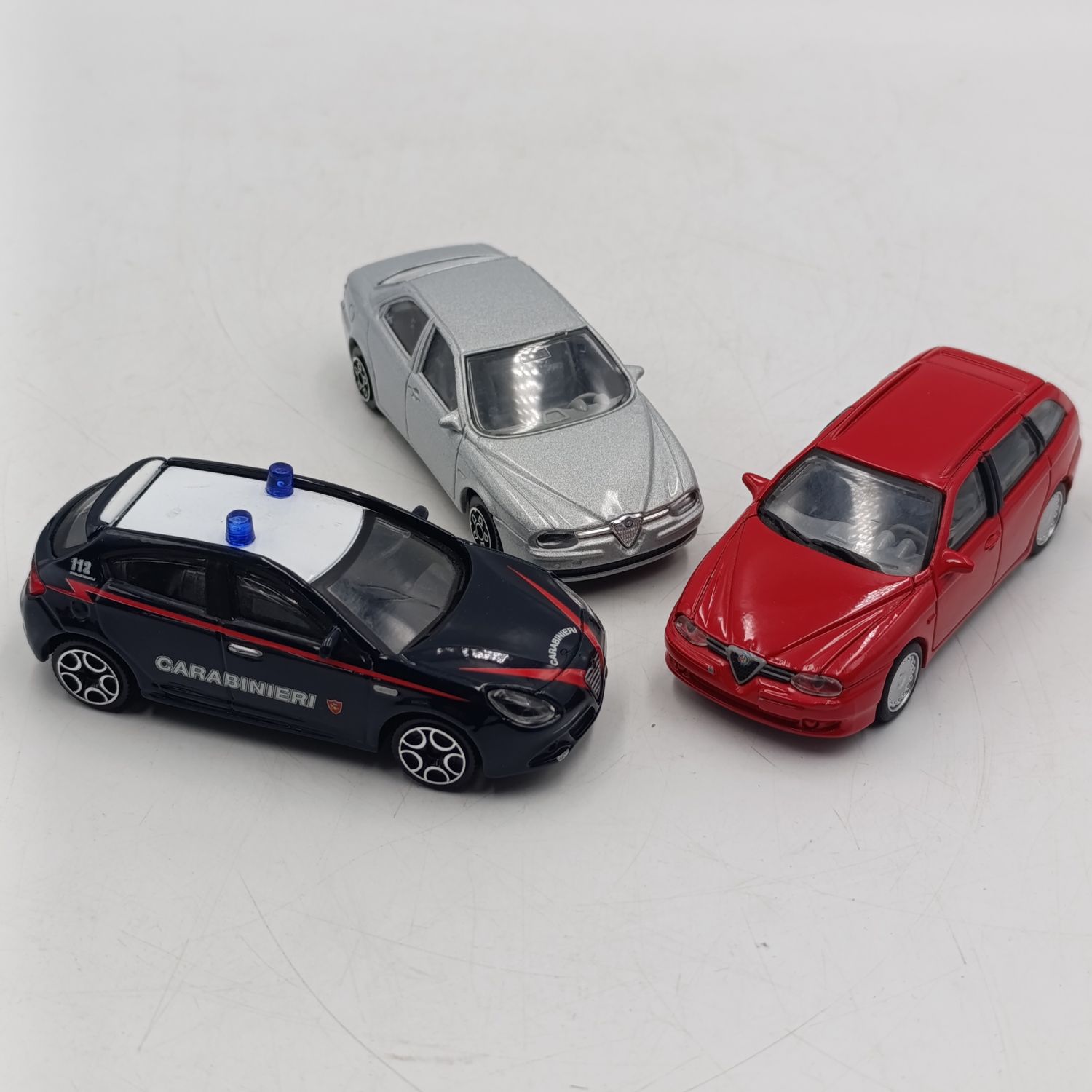 Lot of 3 Alfa Romeo die-cast model cars - Scale 1/43