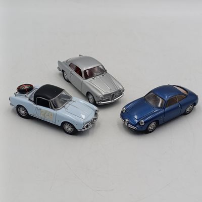 Lot of 3 Alfa Romeo die-cast model cars - Scale 1/43 - some small pieces damage