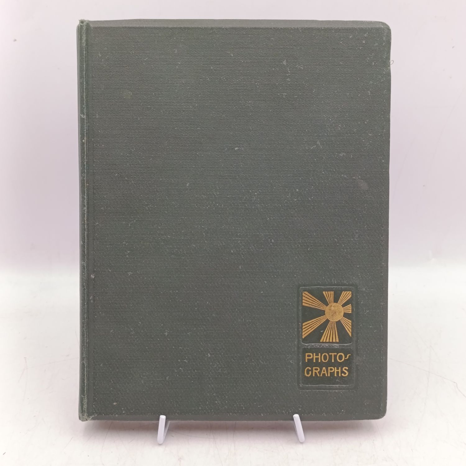 WW2 period album with 48 photos taken in Egypt - most with antiquity statues and buildings