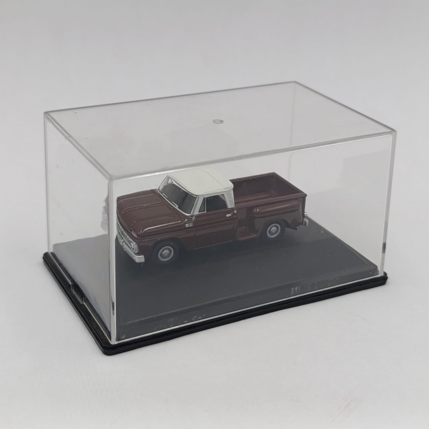 Oxford 1957 Chevrolet Nomad pickup truck die-cast model - scale 1/87