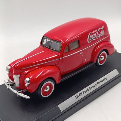 Coca-Cola 1940 Ford Sedan Delivery van die-cast model car - scale 1/24