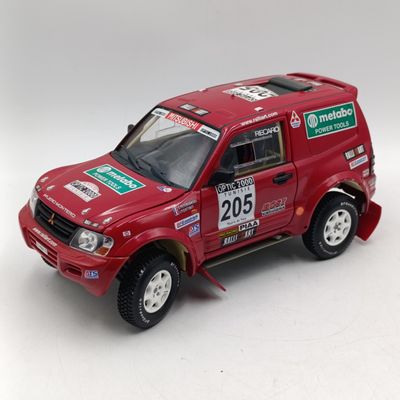 Solido Mitsubishi Pajero Evolution #205 die-cast rally model car - scale 1/18