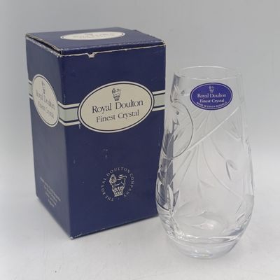 Royal Doulton finest crystal bud vase - etched leaf pattern - made in Czech republic - with original box
