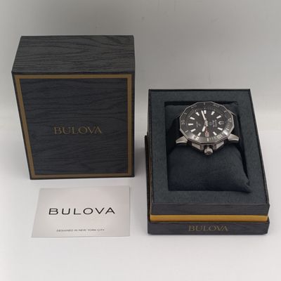 Bulova Marine Star 96B432 mens watch in box - excellent working condition