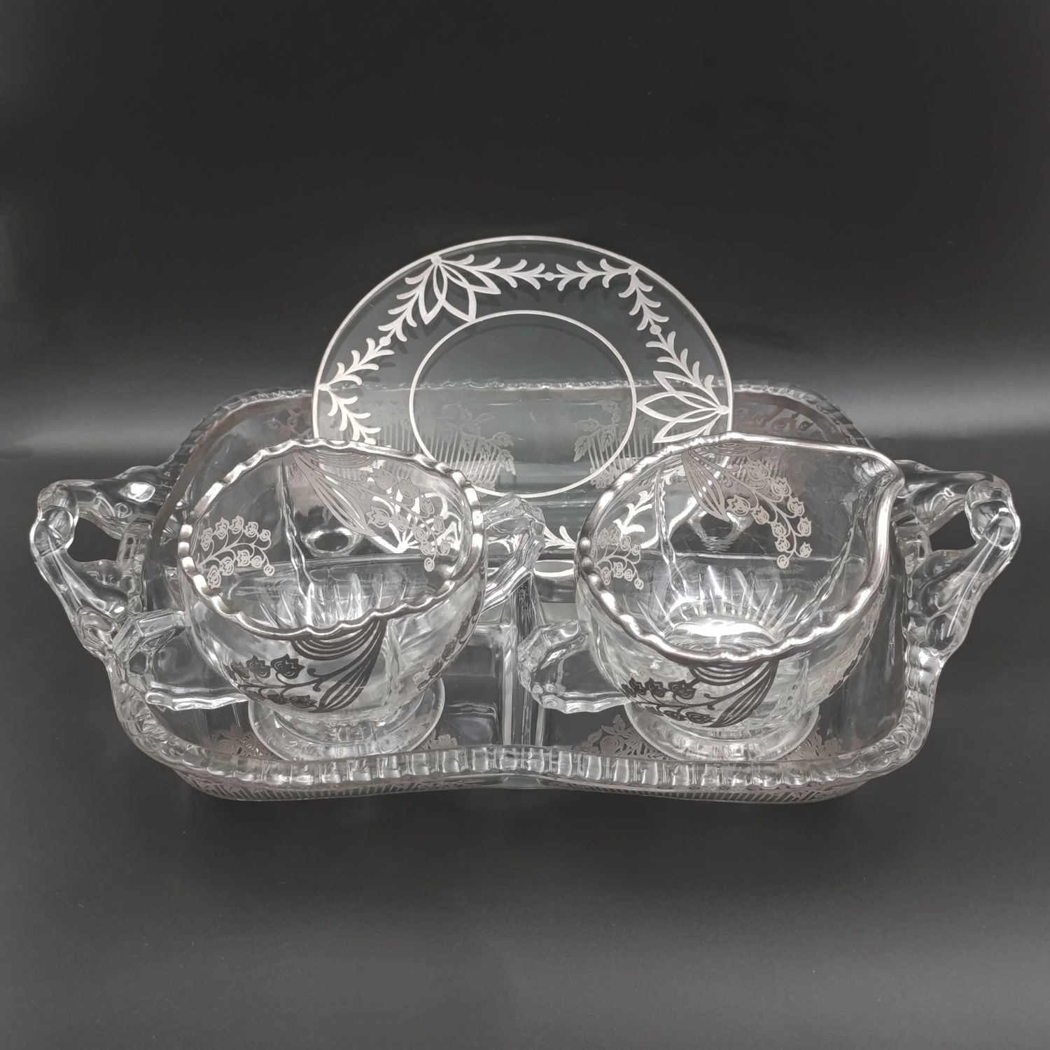 Beautiful Vintage serving plate with 2 bowls and side plate - Silver trimmings on all pieces