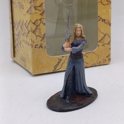 Eowyn - Lord of the Rings Figurine in box
