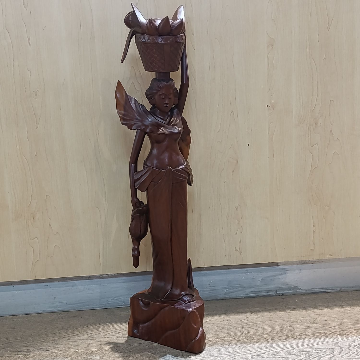 Rembang Artshop Solid Bali Woman Figurine