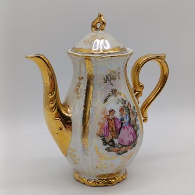 Beautiful vintage coffee/tea set - 13 pieces