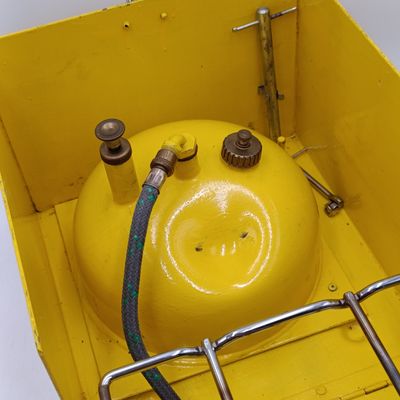 SADF Ratel cooking stove - working - in original yellow case