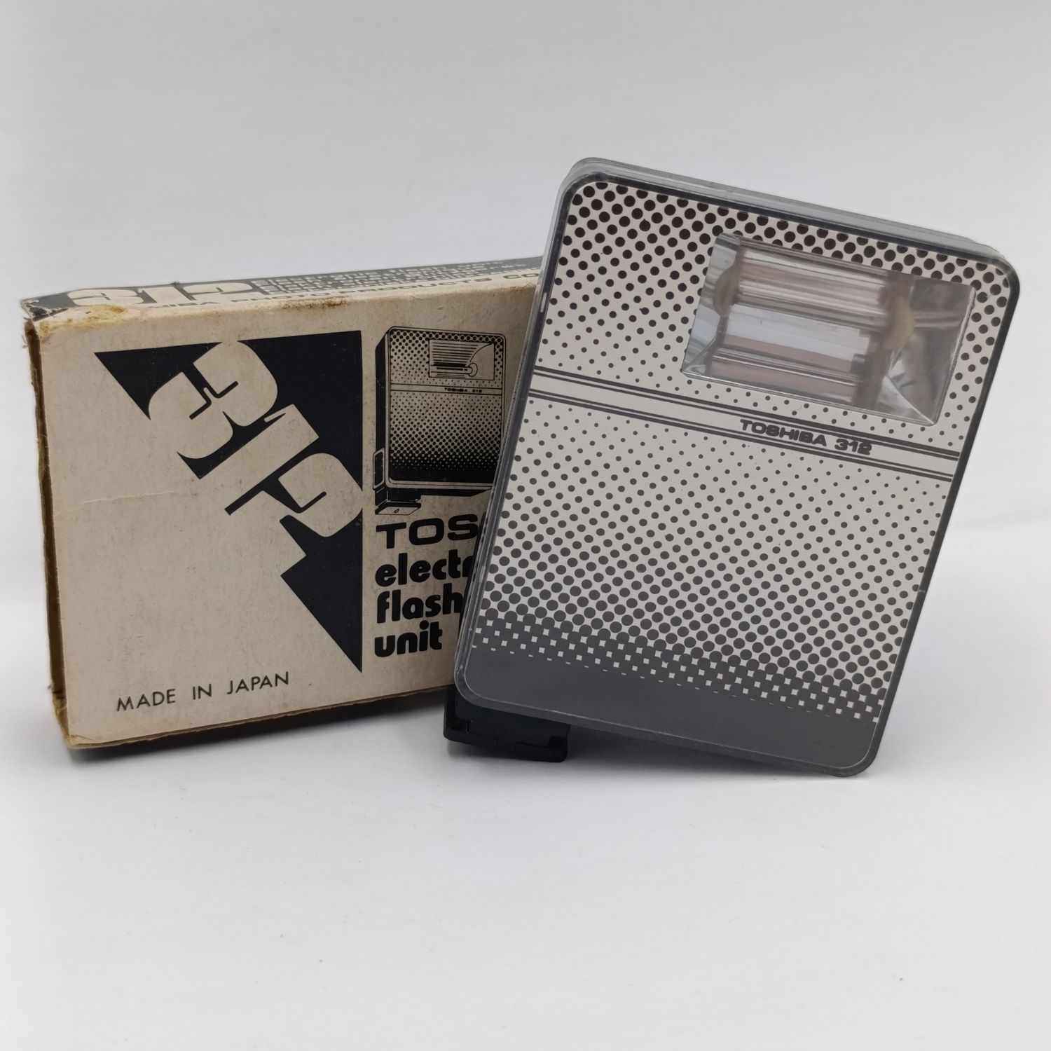 Vintage Toshiba 312 Electronic camera flash with extra screen designs - in original box