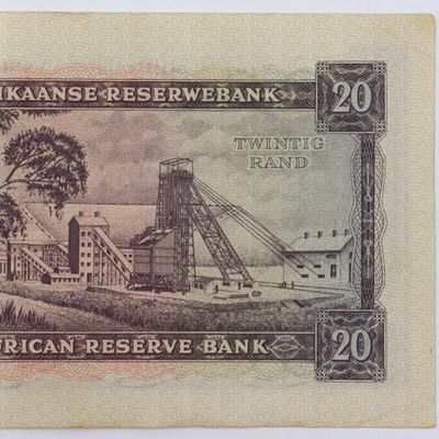 Pair of Rissik R20 banknotes - unused with consecutive numbers - centre fold and some damage