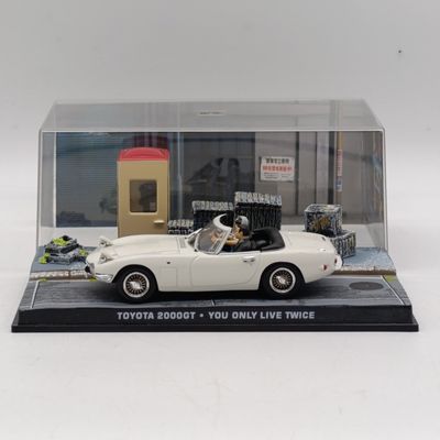 Toyota 2000GT model car - You only live twice - James Bond 007 collection - scale 1/43