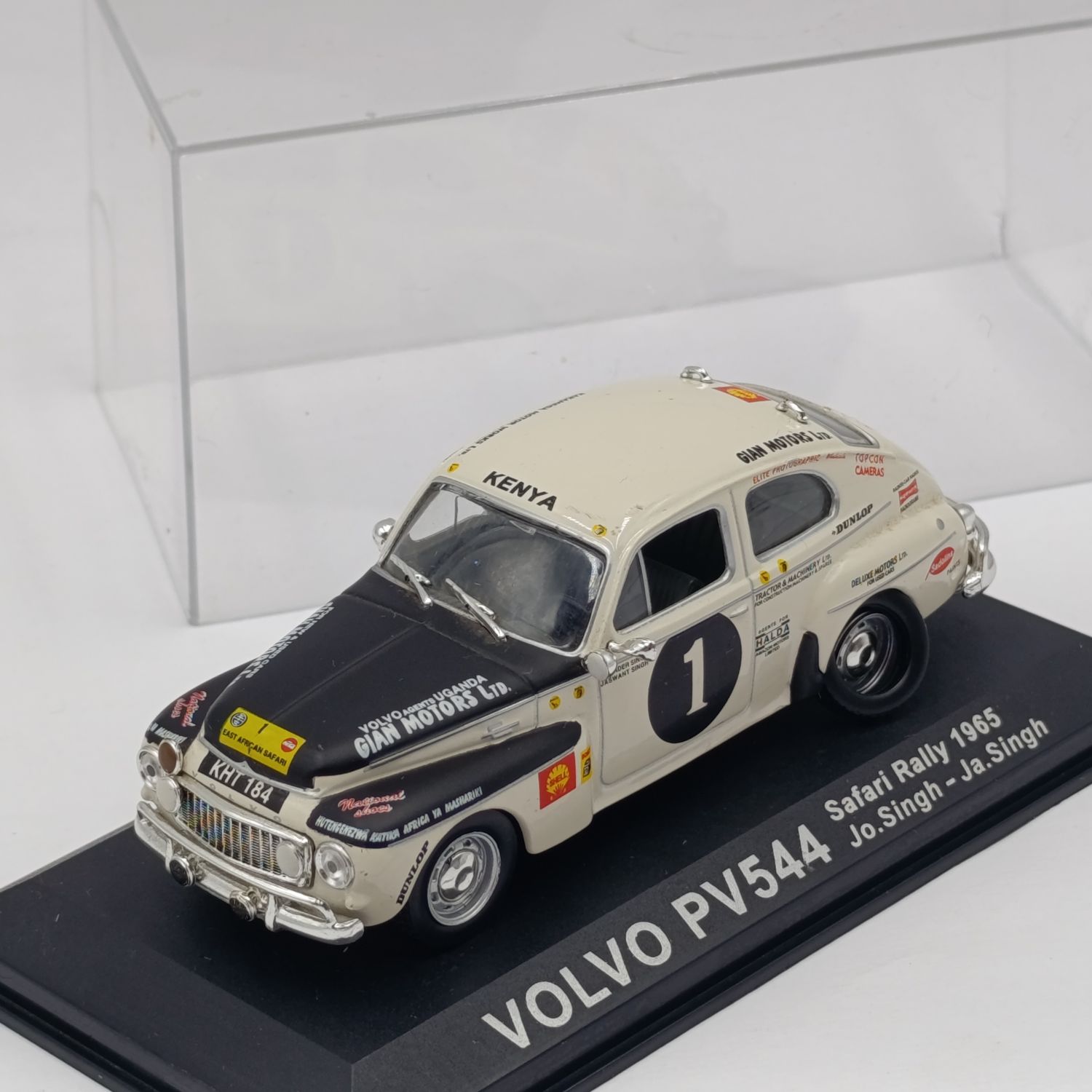 Volvo PV544 die-cast rally model car - scale 1/43 - Jo. Singh - Ja. Singh