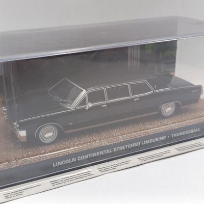 James Bond 007 Lincoln Continental Stretched Limousine - Thunderball