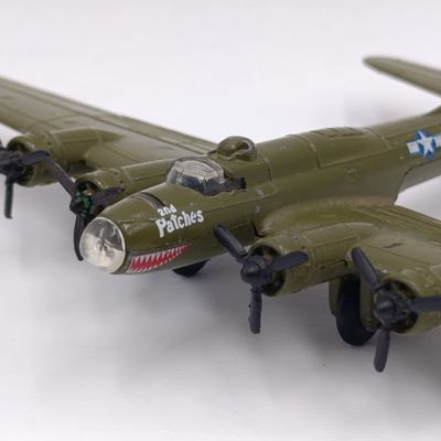 B17 flying fortress die-cast model plane