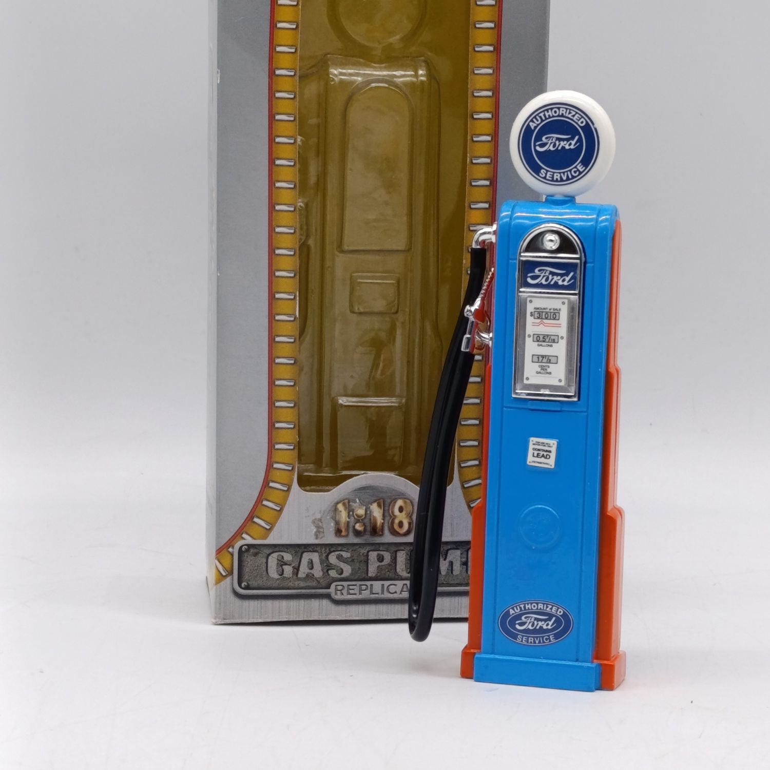 Vintage Road Signature collection die-cast model gas pump - scale 1/18