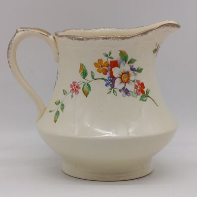 Alfred Meakin milk jug - large size marquise shape marigold