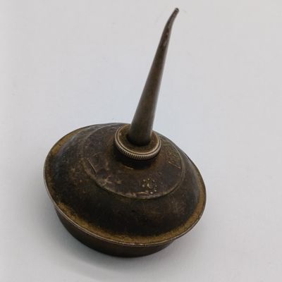 PFAFF Sewing Machine oil can