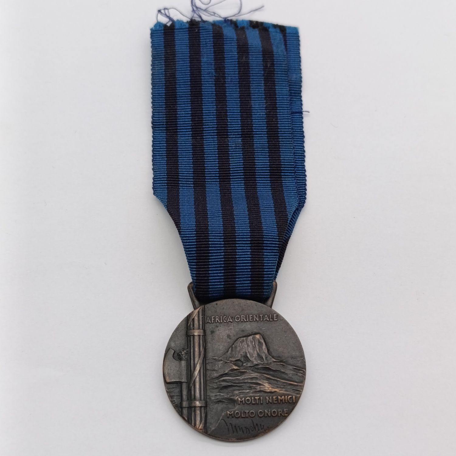 Italian commemorative medal for military operations in East Africa  1935-1936