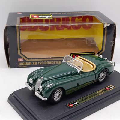 Bburago Jaguar XK 120 Roadster 1948 die-cast model car in box - scale 1/24
