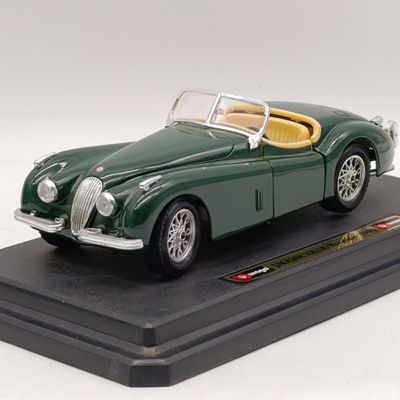 Bburago Jaguar XK 120 Roadster 1948 die-cast model car in box - scale 1/24