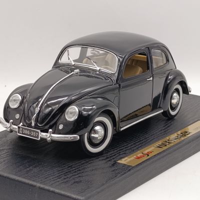 Maisto Special Edition 1951 Volkswagen Beetle "Volla" die-cast model car in box - scale 1/18