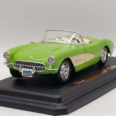 Bburago  Chevrolet Corvette 1957 die-cast model car in box - scale 1/24