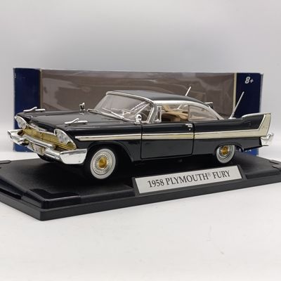 MotorMax 1958 Plymouth Fury die-cast model car in box - scale 1/18