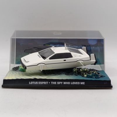 Lotus Esprit model car - The Spy who loved me - James Bond 007 collection - scale 1/43