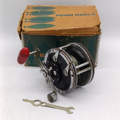 Vintage Penn Reels Fishing reel in original box - working