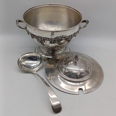 Silverplated Soup Tureen with ladle