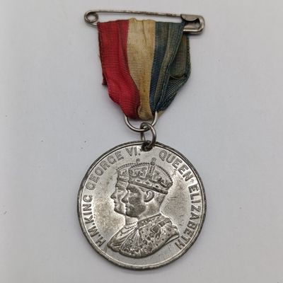 1937 Coronation of George VI medal - excellent Condition - lead alloy with original ribbon