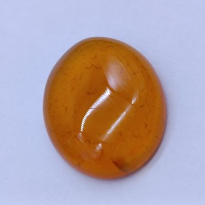 Cabochon Hessonite Garnet of 8.15ct - Also called cinnamon stone, with honey-in-water effect - 17mm x 13.5mm