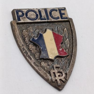 Vintage French police Kepi badge