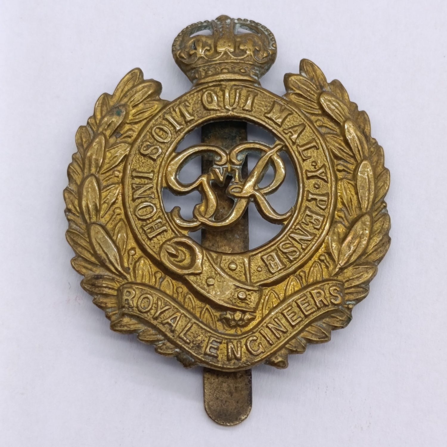 WW2 Royal Engineers Cap badge with slide