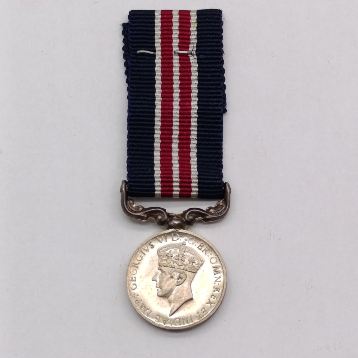 WW2 period miniature military medal for bravery in the field