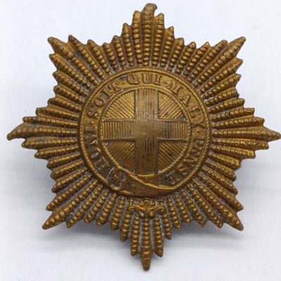 Coldstream Guards WW1 cap badge with lugs