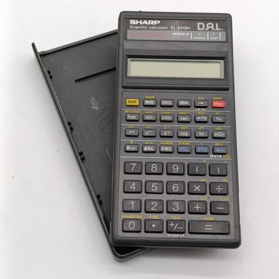 Sharp EL-531GH scientific calculator - Working