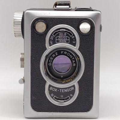 Vintage 1950's Zeiss Ikon Box Tegnor Camera with Georz Frontar lens - 120mm film - working