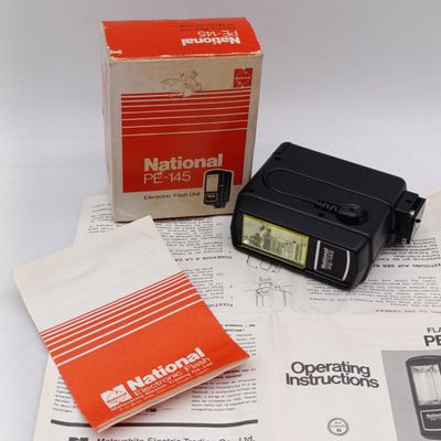 Vintage National PE-145 camera flash in original box - working