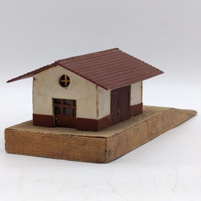 HO Scale Original Serie Galletto Rivarossi late 1940's train diorama building - roof fixed