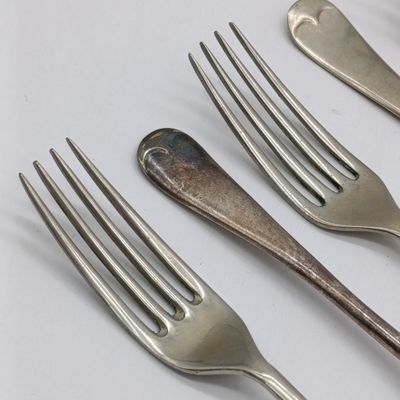 Lot of 8 small vintage silverplated forks