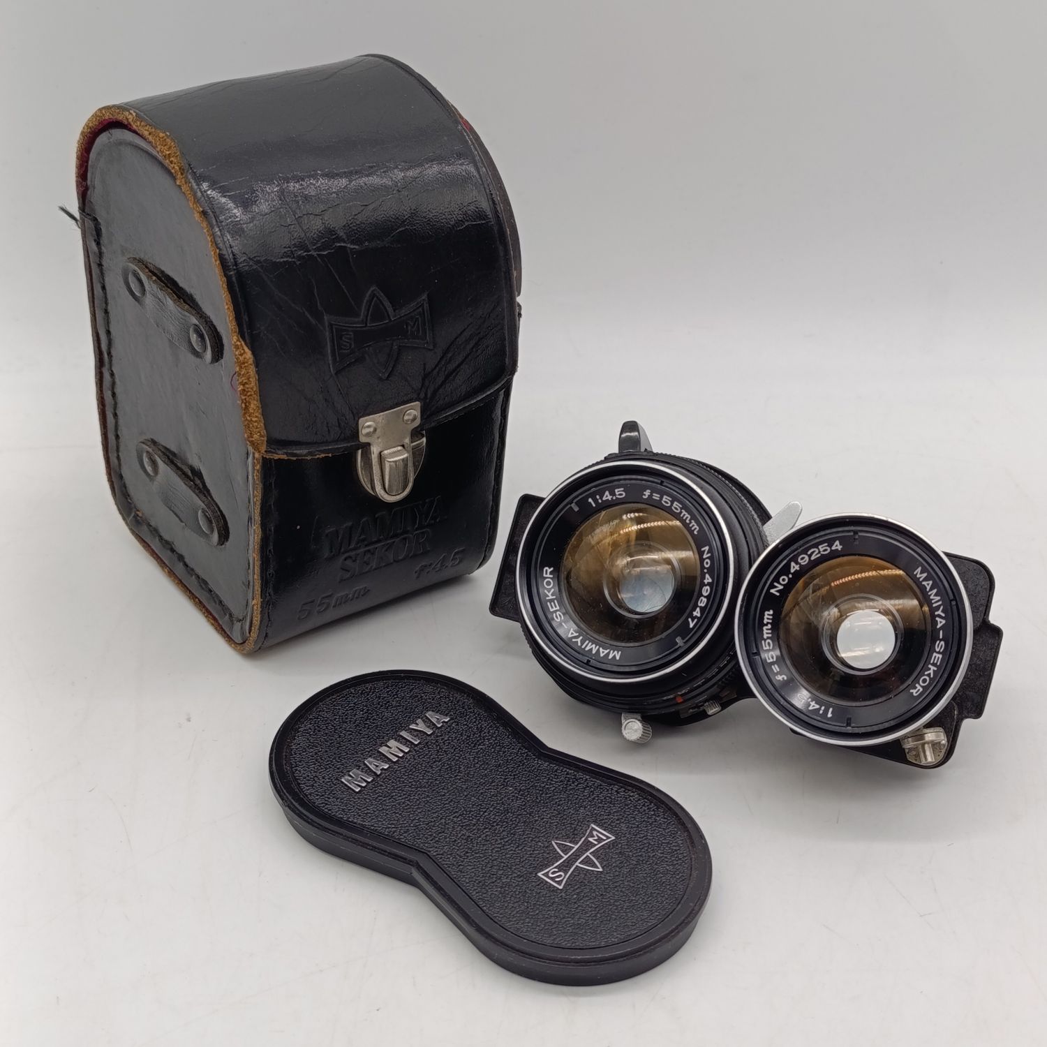 Vintage Mamiya Sekor 55mm f/4.5 medium-format twin-lens in pouch - clean and shutter fires