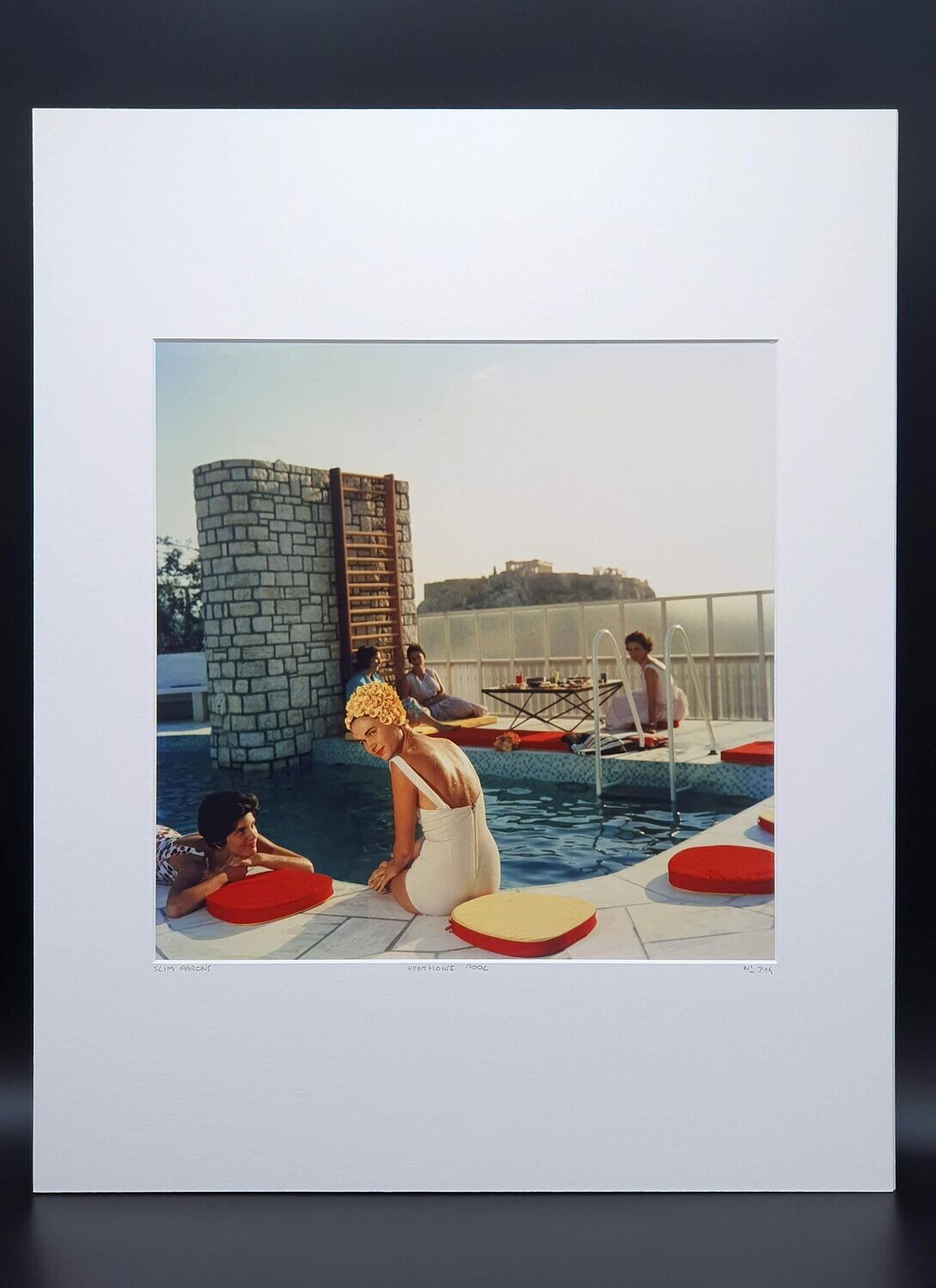 Slim AARONS, Penthouse pool.