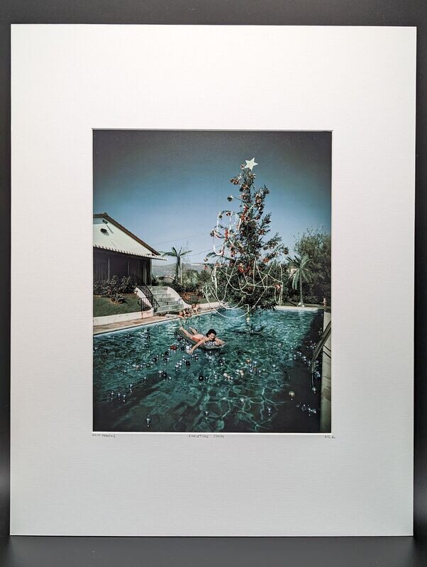 Slim AARONS, Christmas swim.