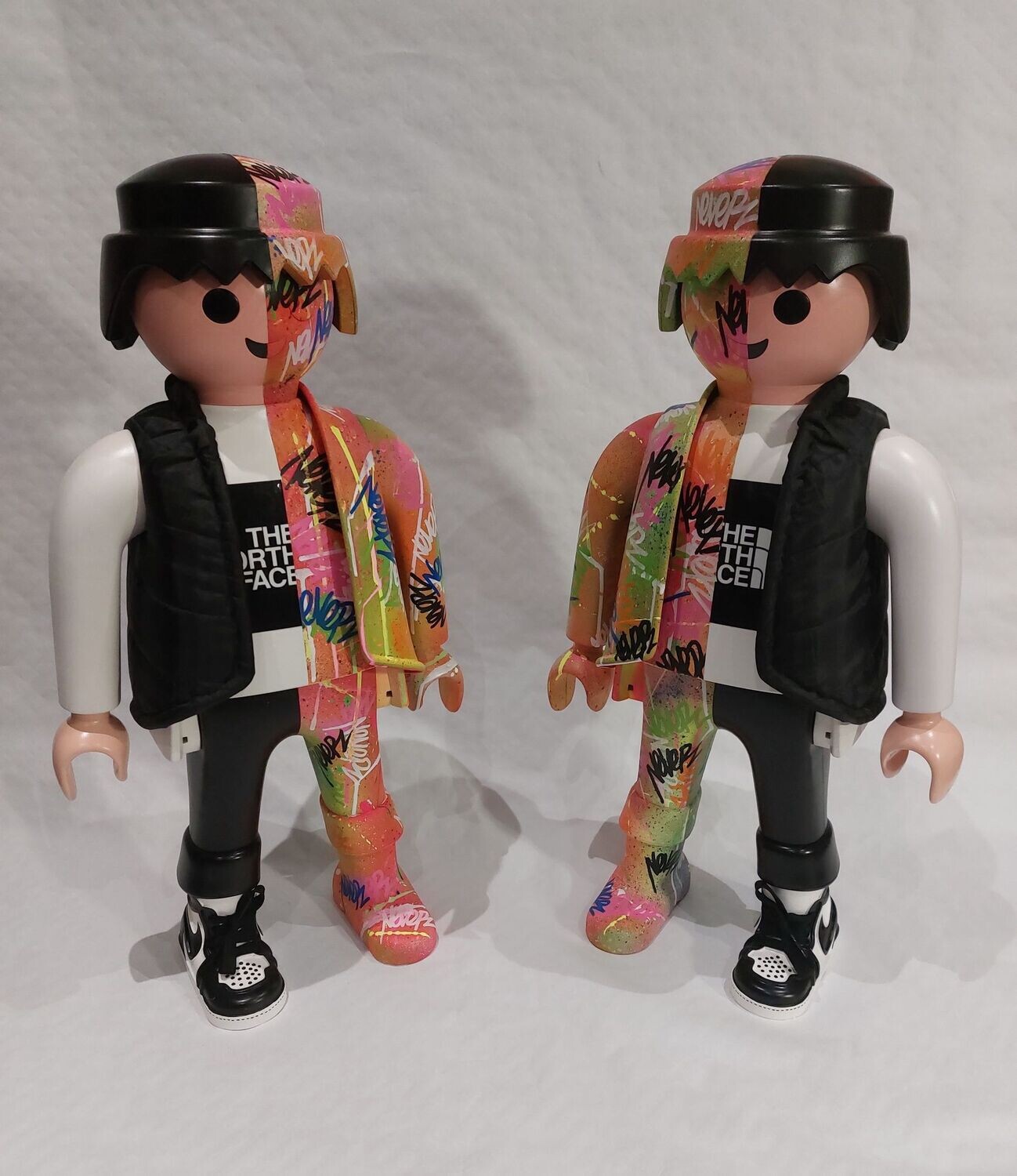 NEVER et SAWY, playmobil north face